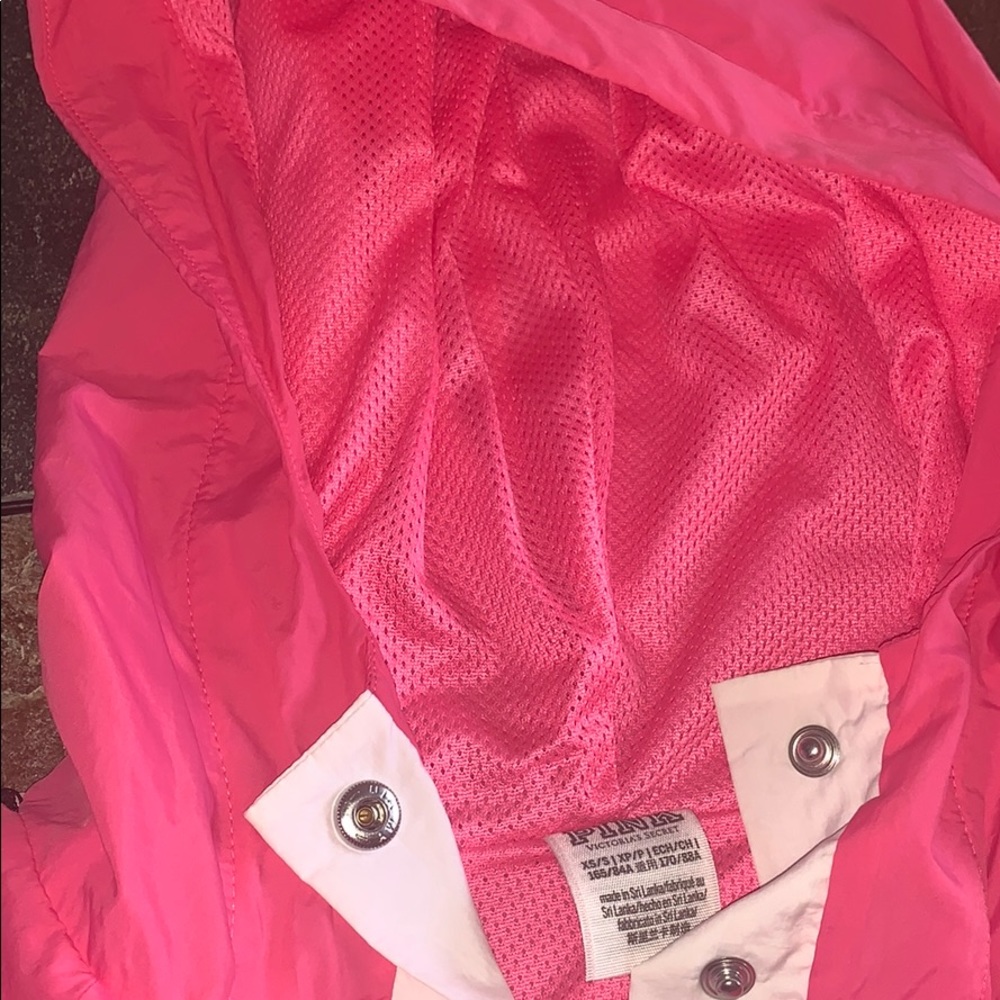 Woman’s jackets - Picture 7 of 10